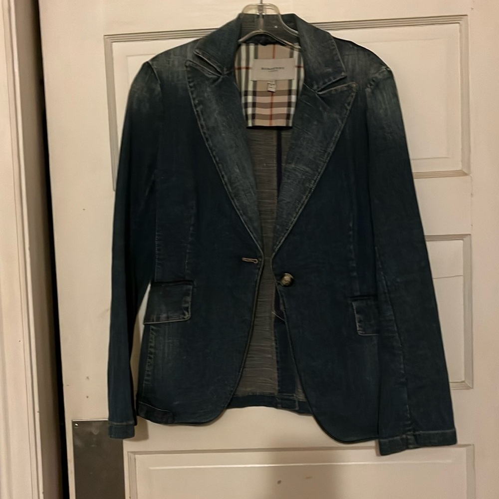 Beautiful Burberry tailored denim jacket.  US size 6. Priced to sell.